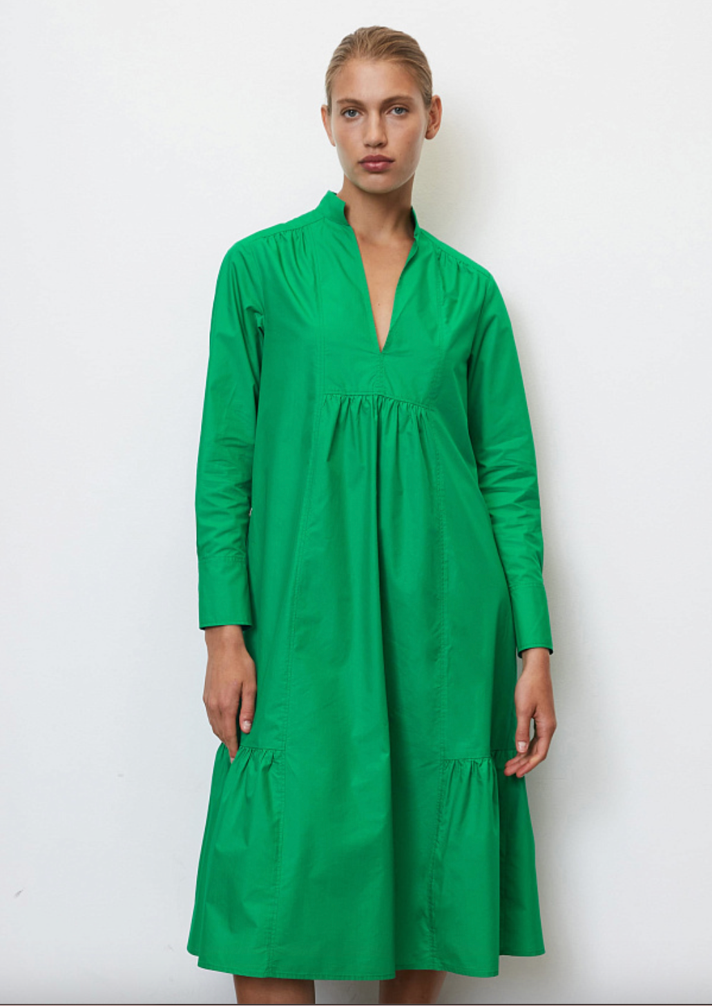 Как носить ярко-зеленый цвет — самый модный в этом сезоне
