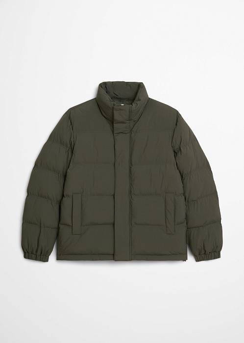 Темно-зеленый