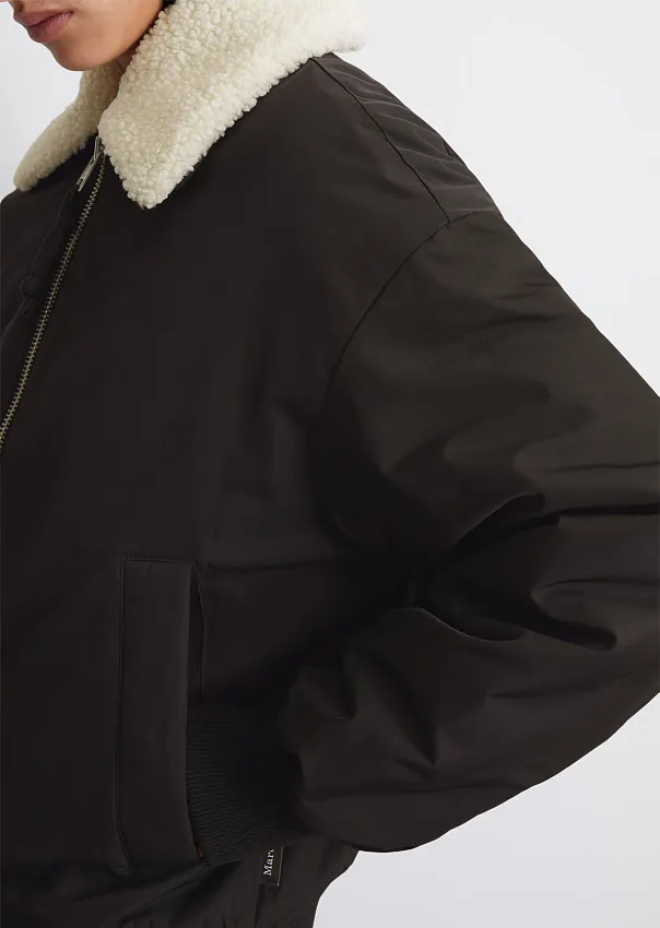 Куртка-авиатор из переработанного полиэстера