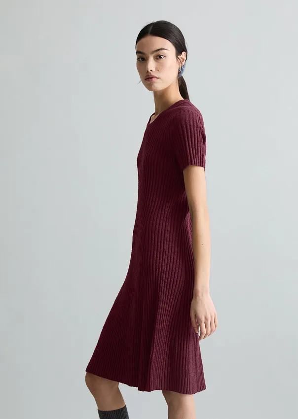 Платье трикотажное из смесового хлопка