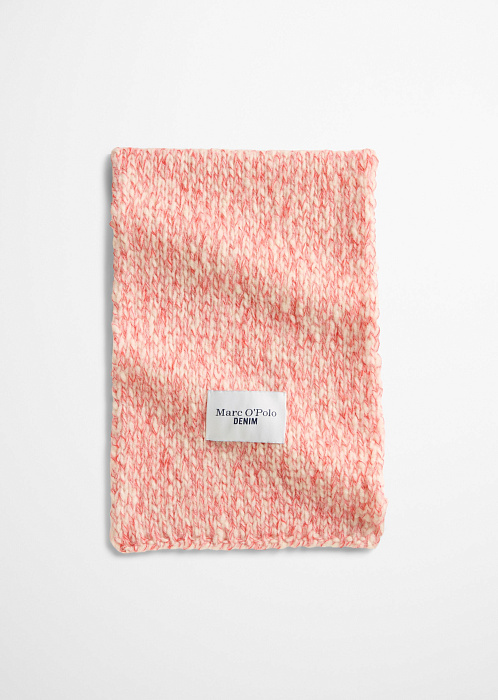 Светло-розовый