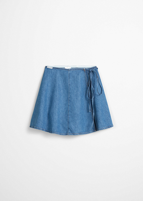 Насыщенный голубой