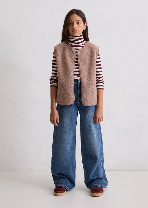 Жилет из искусственного меха