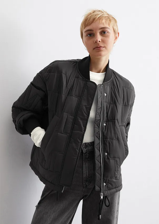 Стеганый бомбер