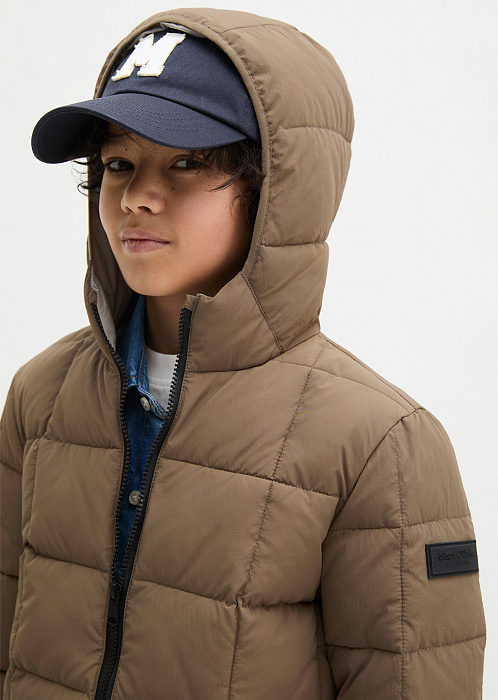Куртка стеганая из переработанного полиэстера
