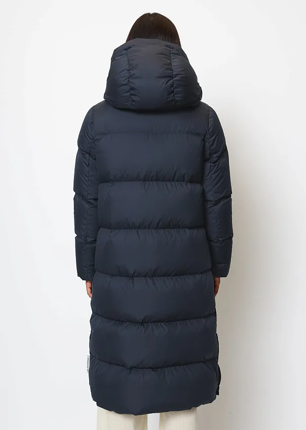 Длинный пуховик с капюшоном