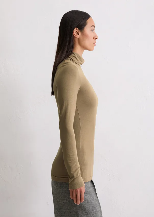 Водолазка из модала