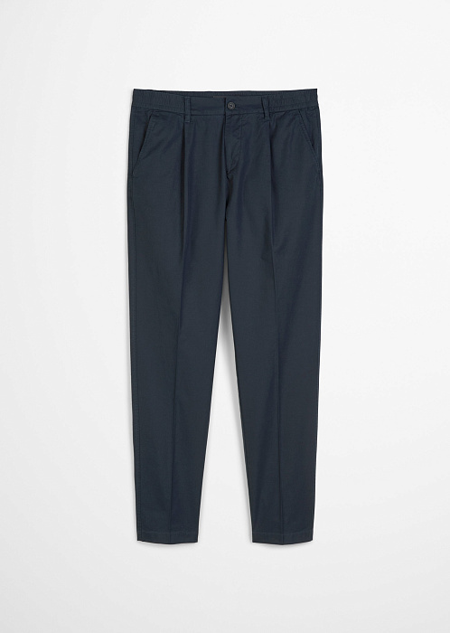 Темно-синий