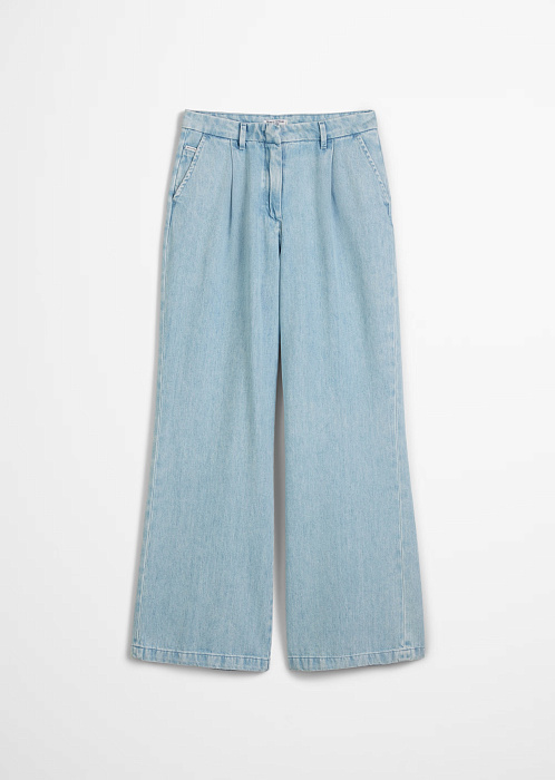 Светло-голубой