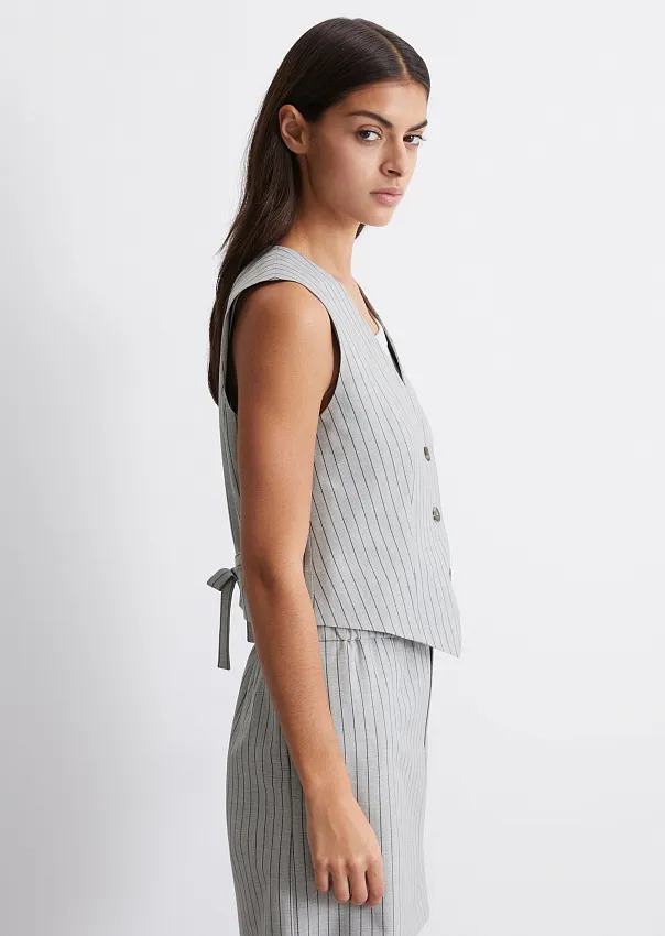 Жилет из переработанного полиэстера и вискозы