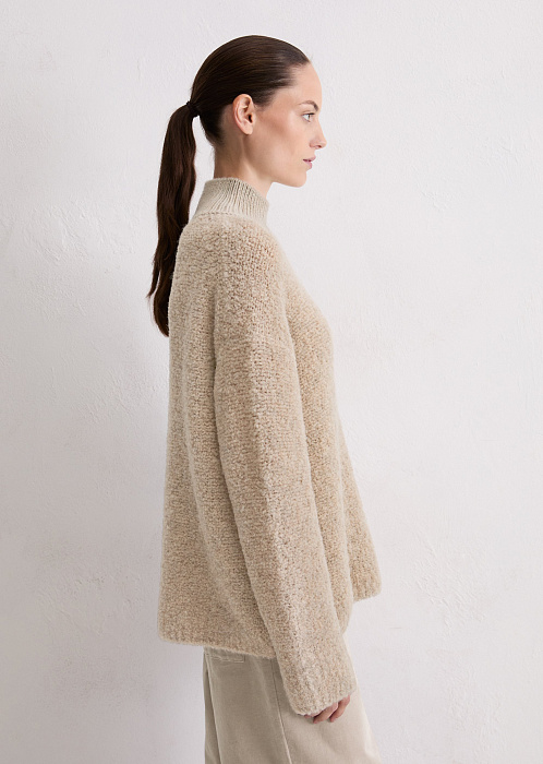 Свитер из смесовой буклированной пряжи