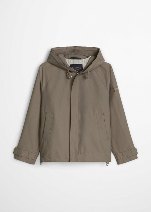 Светло-бежевый