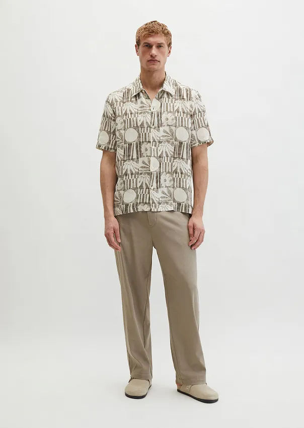 Рубашка изо льна