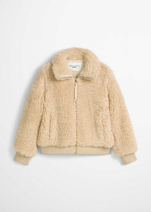 Куртка из искусственного меха