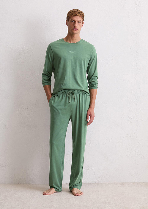 Светло-зеленый