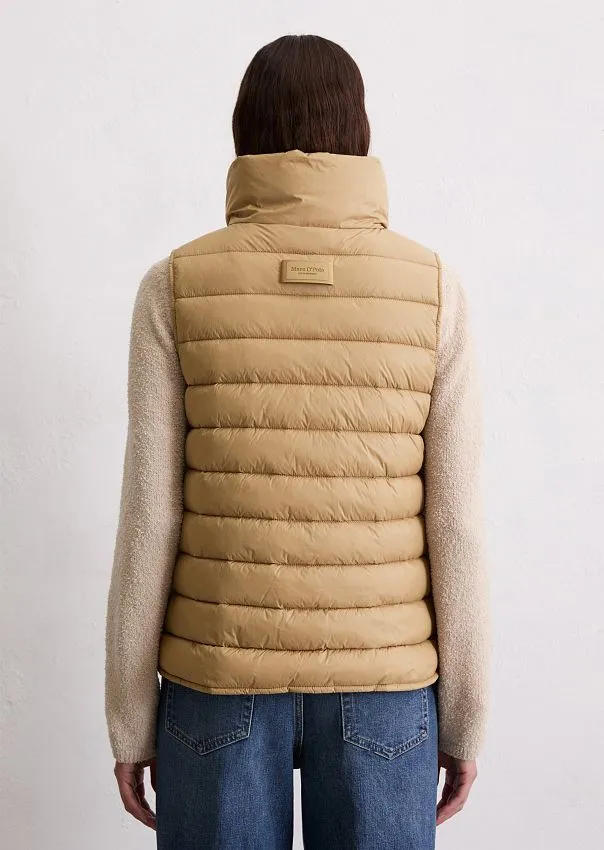 Стеганый жилет из легкого переработанного нейлона с водозащитой Marc o'Polo - фото 2