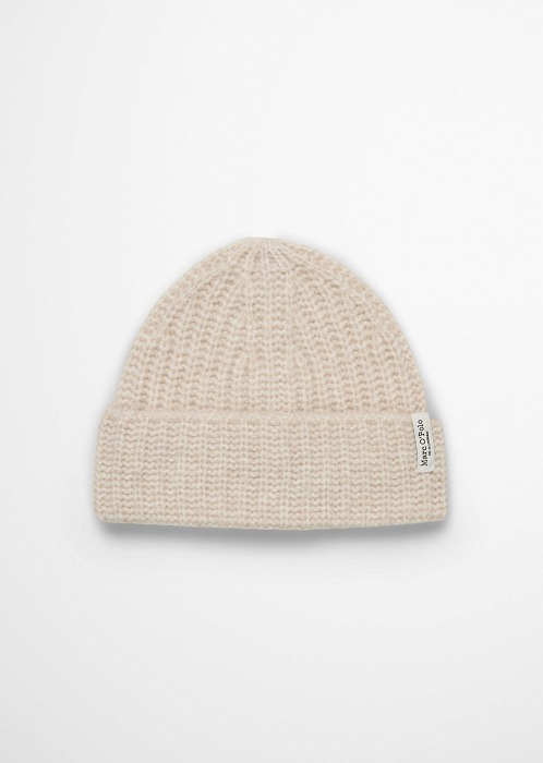 Светло-бежевый