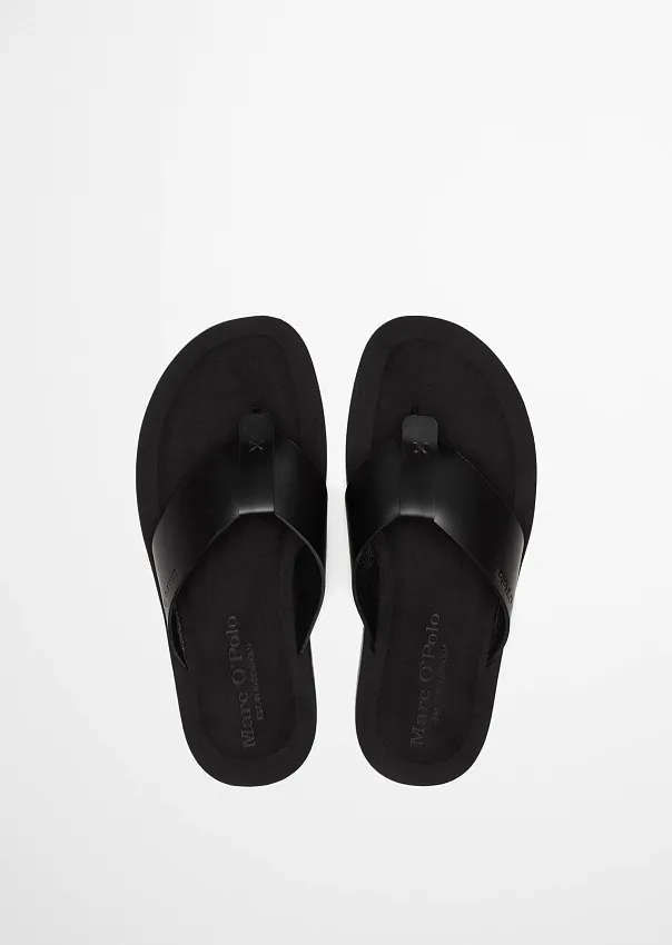 Шлепанцы из натуральной кожи