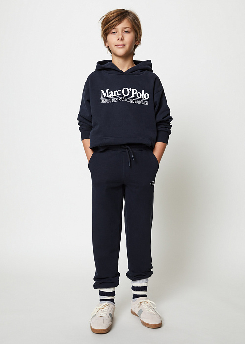 Темно-синий