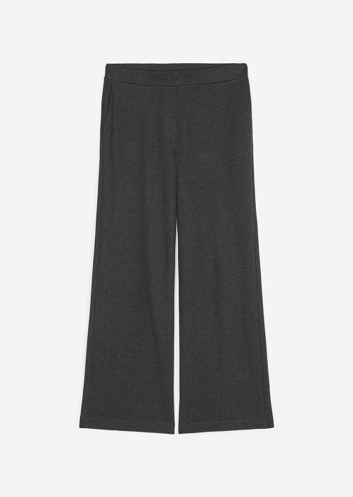 Темно-серый