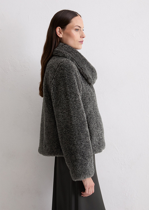 Куртка из искусственного меха