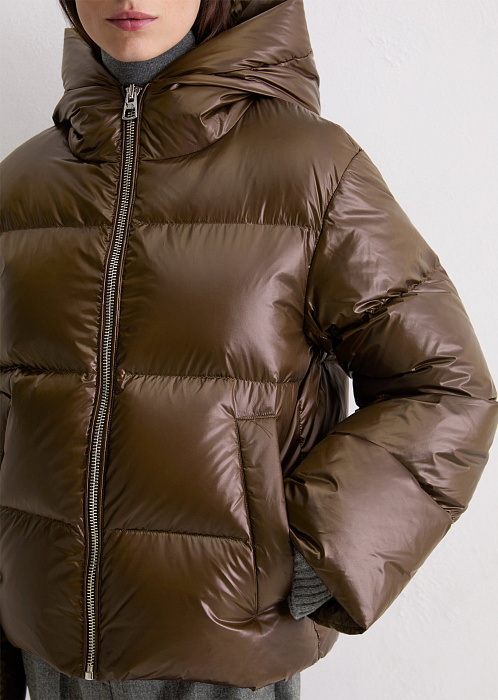 Пуховик из глянцевого нейлона
