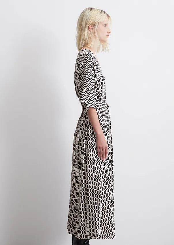 Платье из вискозы