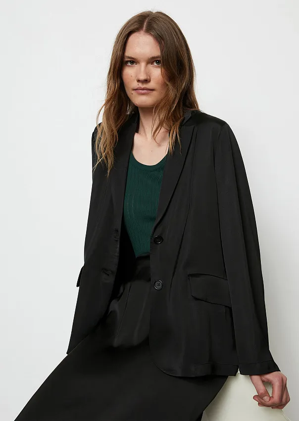 Пиджак из вискозы
