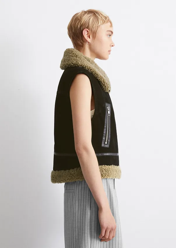 Жилет из натуральной замши