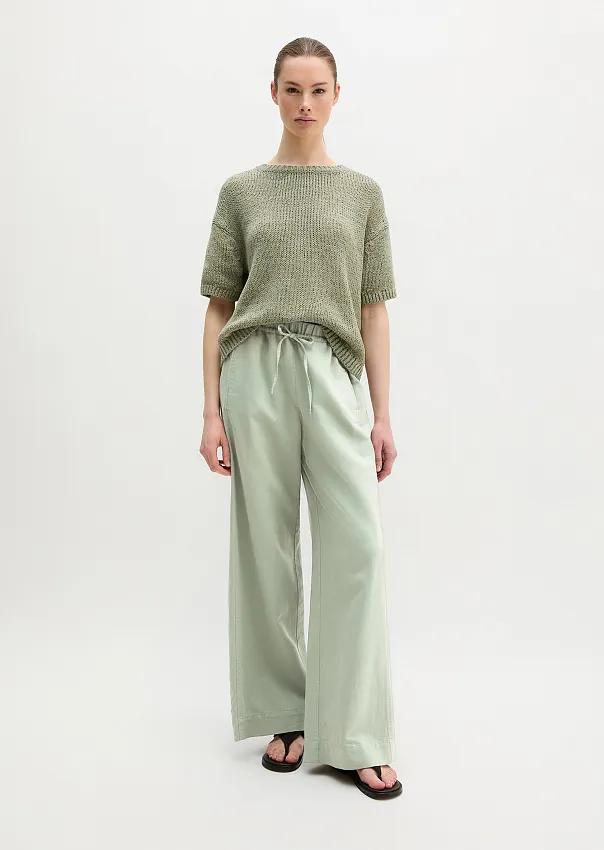 Свитер из смесового хлопка
