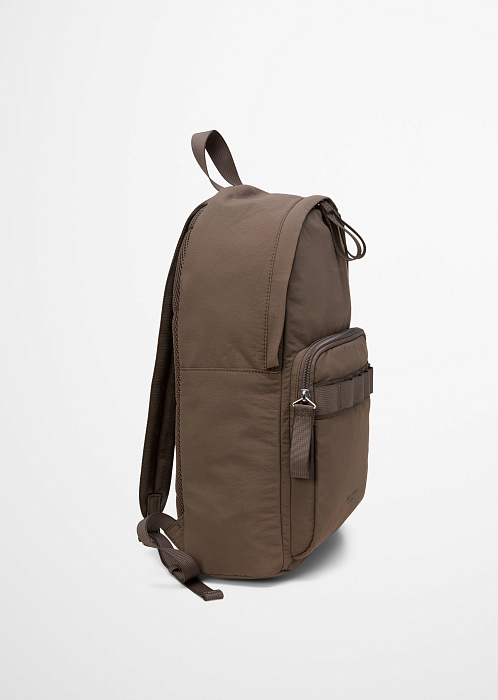 Рюкзак из переработанного нейлона