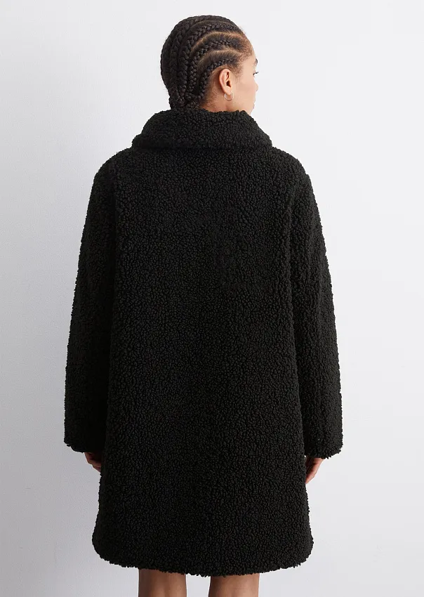 Шуба из искусственного меха