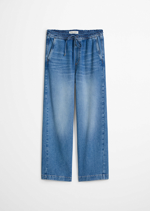 Ярко-голубой