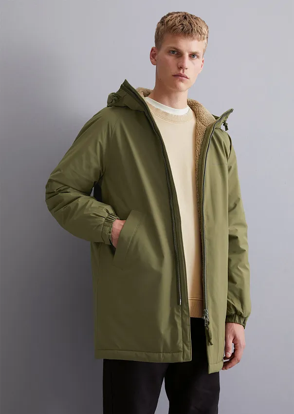 Парка с капюшоном
