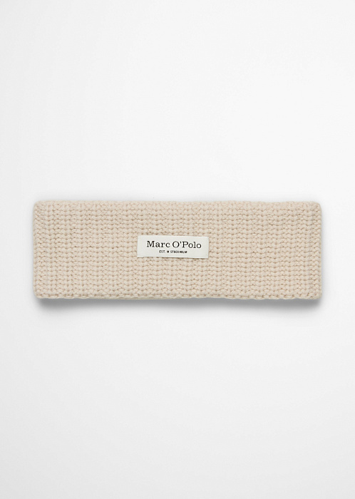 Светло-бежевый