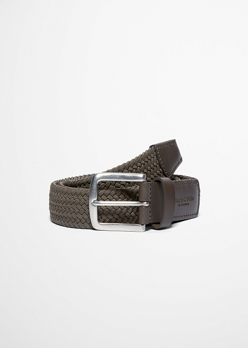 Коричневый