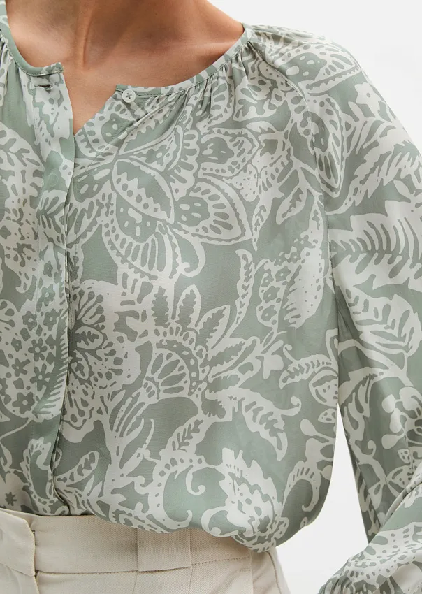 Блузка из вискозы