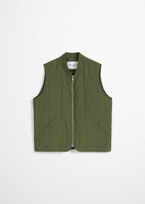 Темно-зеленый