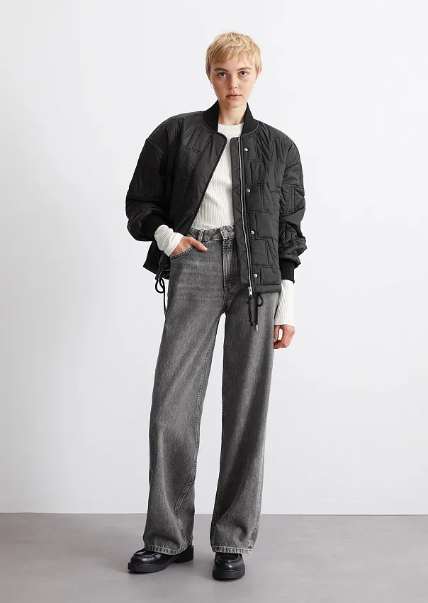 Стеганый бомбер