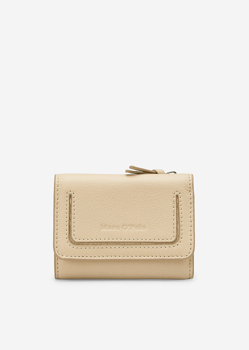 Светло-коричневый