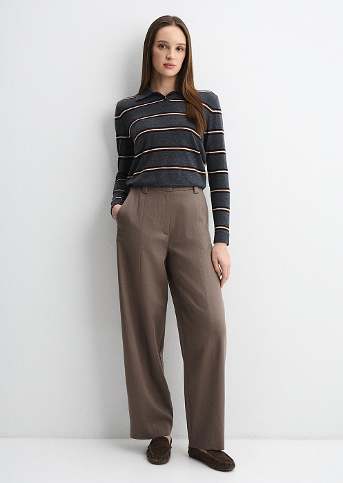 Светло-коричневый