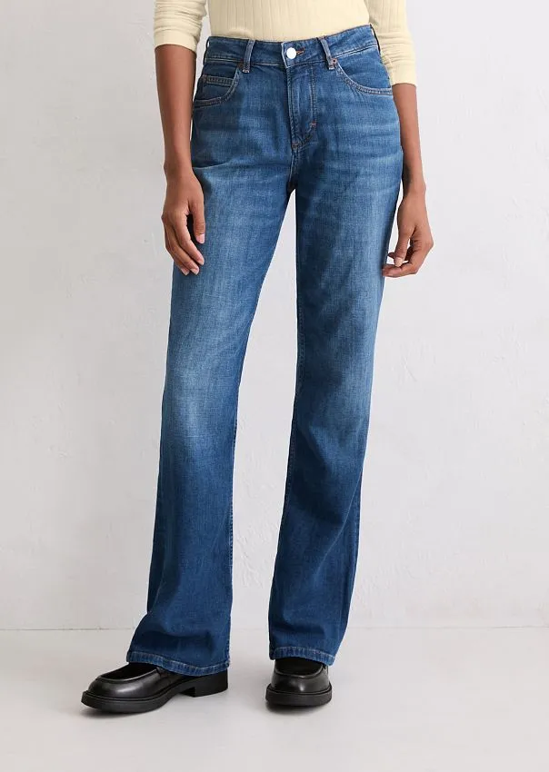 Джинсы расклешенные из мягкого денима