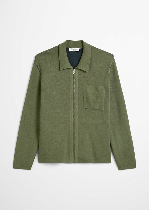 Темно-зеленый