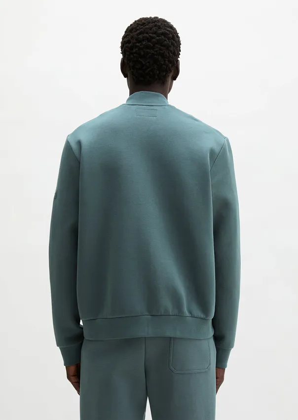 Бомбер из трикотажа интерлок
