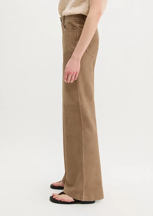 Брюки из натуральной замши
