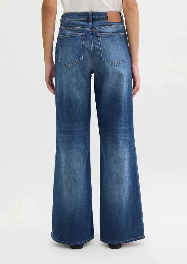 Джинсы широкие