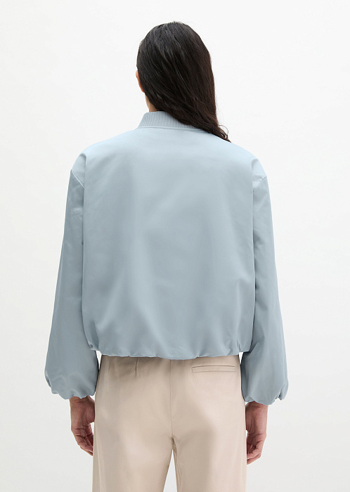 Бомбер из переработанного полиэстера