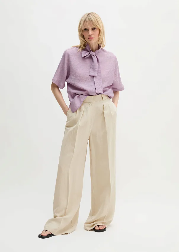 Блузка из смесовой вискозы