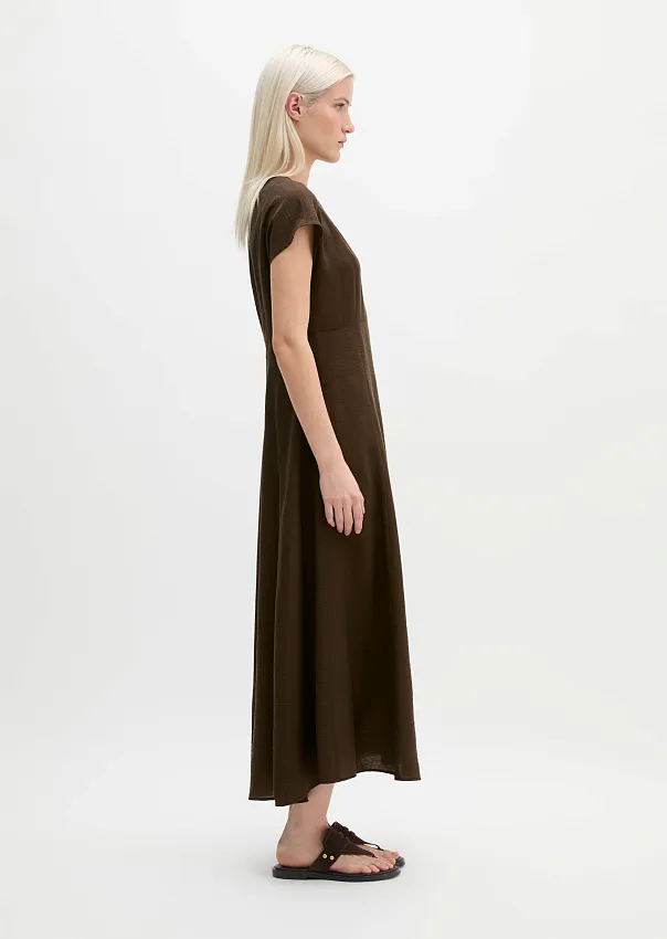 Платье из смесовой вискозы
