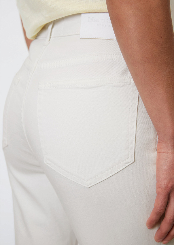 Белые расклешённые джинсы AHUS из эластичной смеси органического хлопка и лиоцелла Marc o'Polo - фото 4